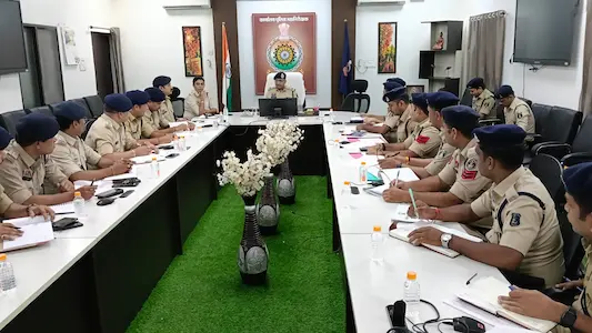साइबर अपराधों पर गंभीर पुलिस महानिरीक्षक हुए सख्त, फर्जी सिम, म्यूल अकाउंट बेंचने वाले एजेंटों पर FIR के आदेश !