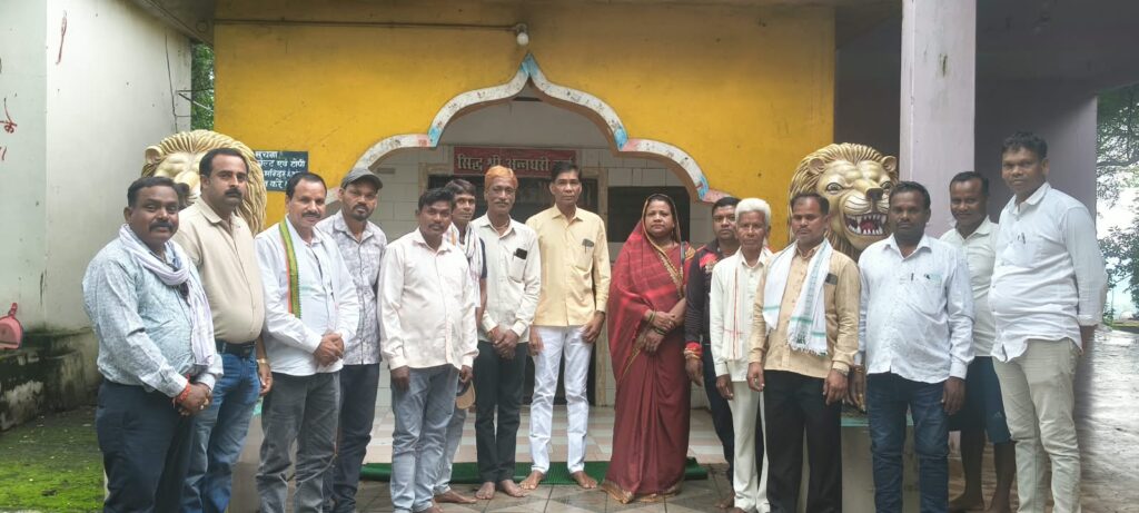 स्मार्ट मीटर के विरोध और कांग्रेस संगठन को मजबूत करने पहरिया मंडल में हुई जोन एवं बूथ स्तरीय बैठक !