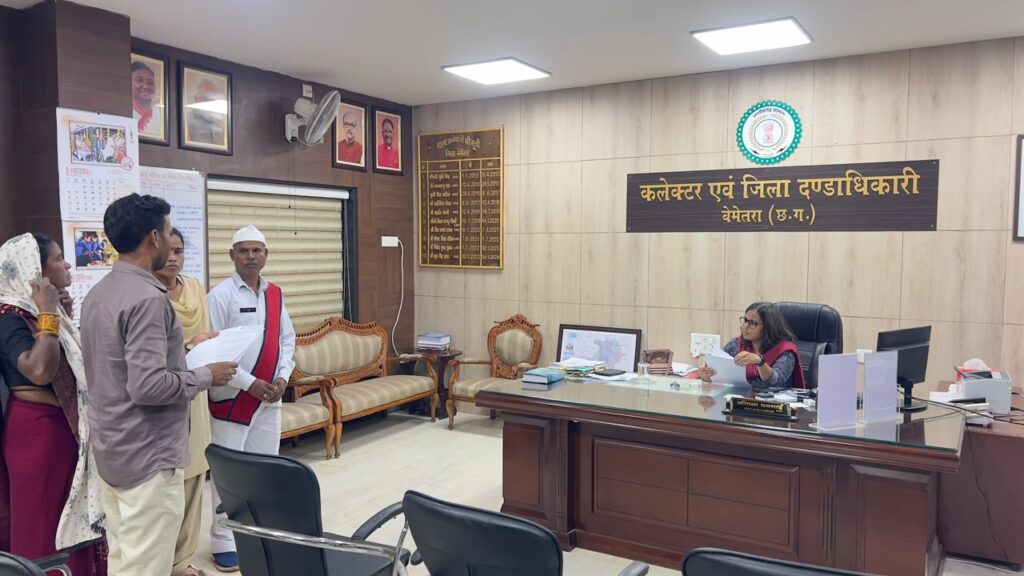 बड़ी ख़बर : खाद्य सामग्रियों में मिलावट करने वालों की अब खैर नहीं, मिठाइयों में मिलावटी रोकने प्रशासन ने लिया नमूना !