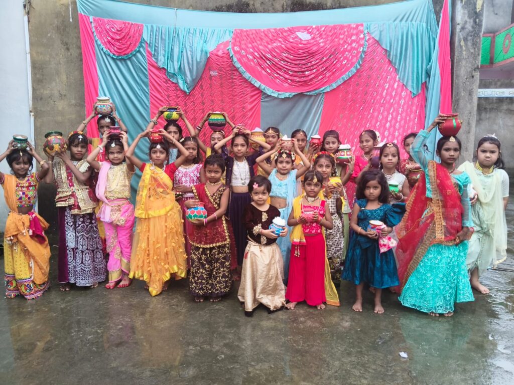 इंडियन पब्लिक स्कूल फ़रसवानी में हर्षोल्लास के साथ मनाया गया श्रीकृष्ण जन्माष्टमी समारोह !